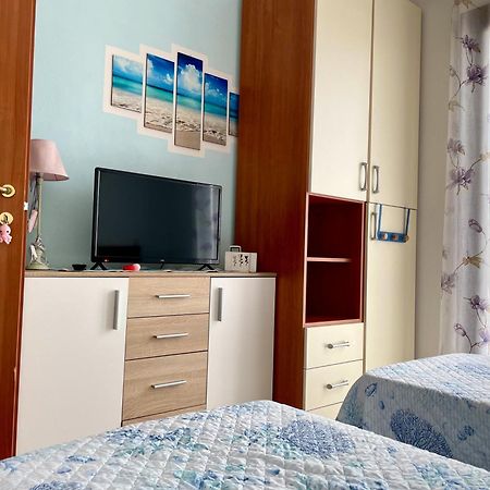 Casa Vacanze Luna Пула Экстерьер фото